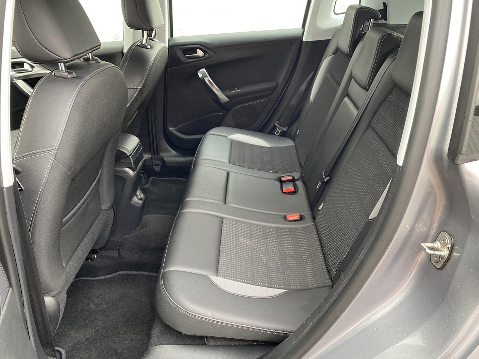 Peugeot 2008 1.2 PT Allure
