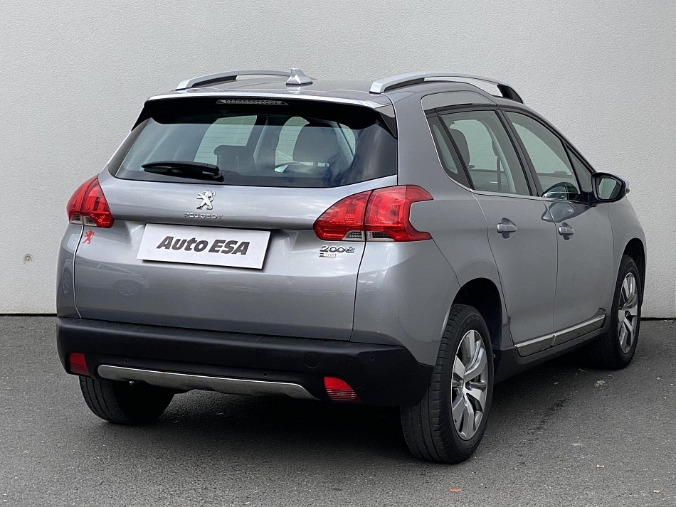 Peugeot 2008 1.2 PT Allure
