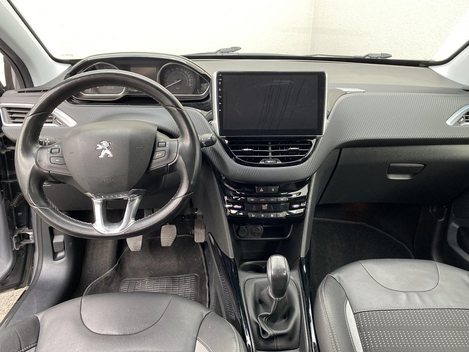 Peugeot 2008 1.2 PT Allure