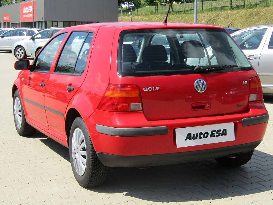Volkswagen Golf 1.6i 