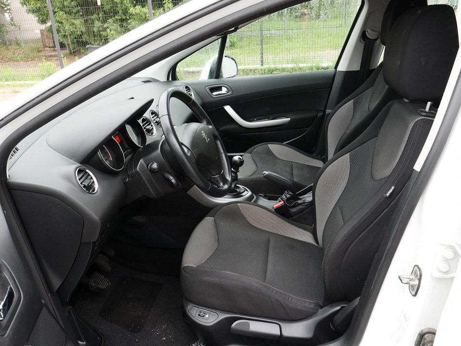 Peugeot 308 1.6 HDi 