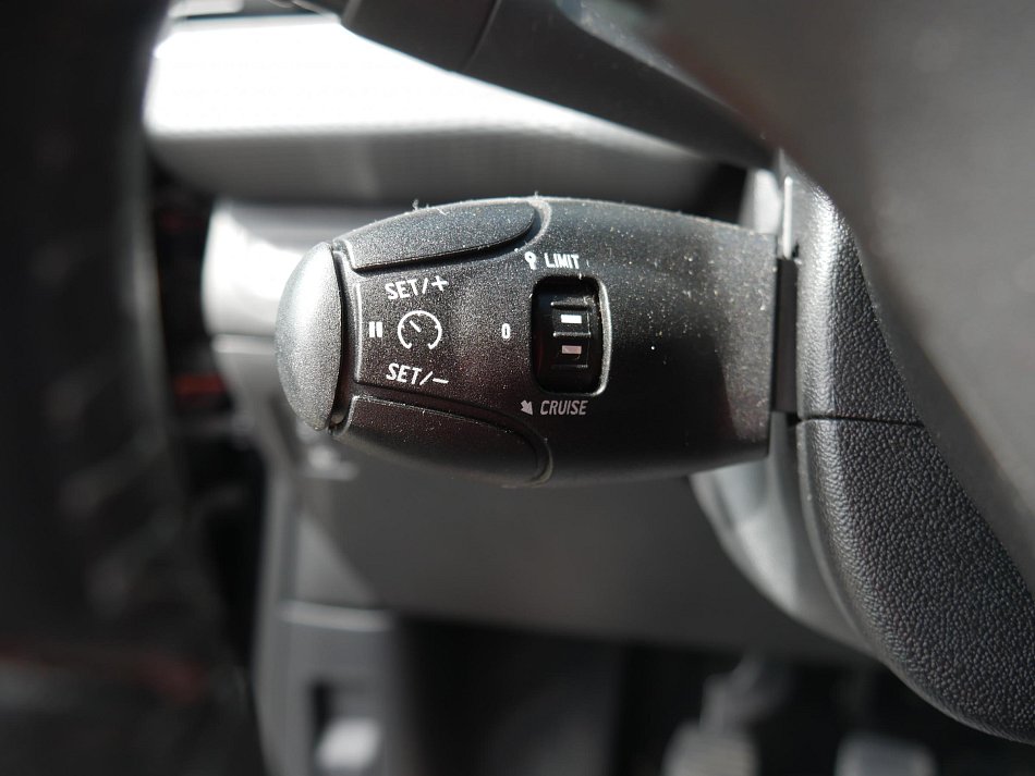 Peugeot 2008 1.2 PT 