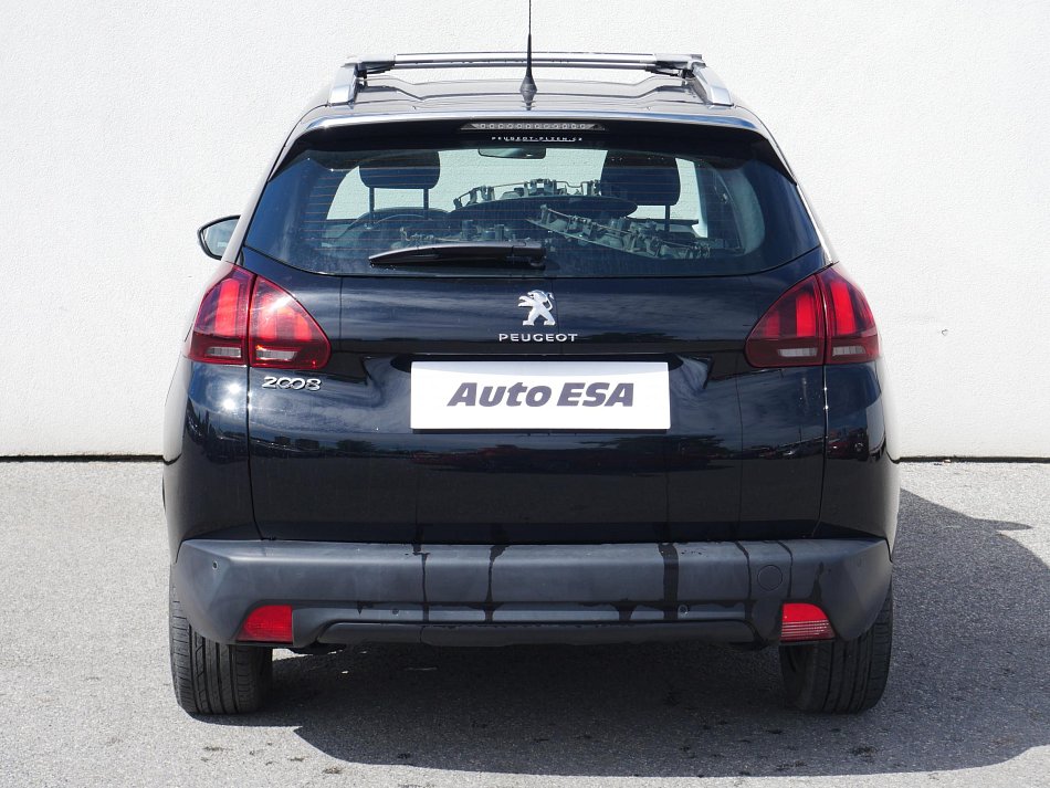 Peugeot 2008 1.2 PT 