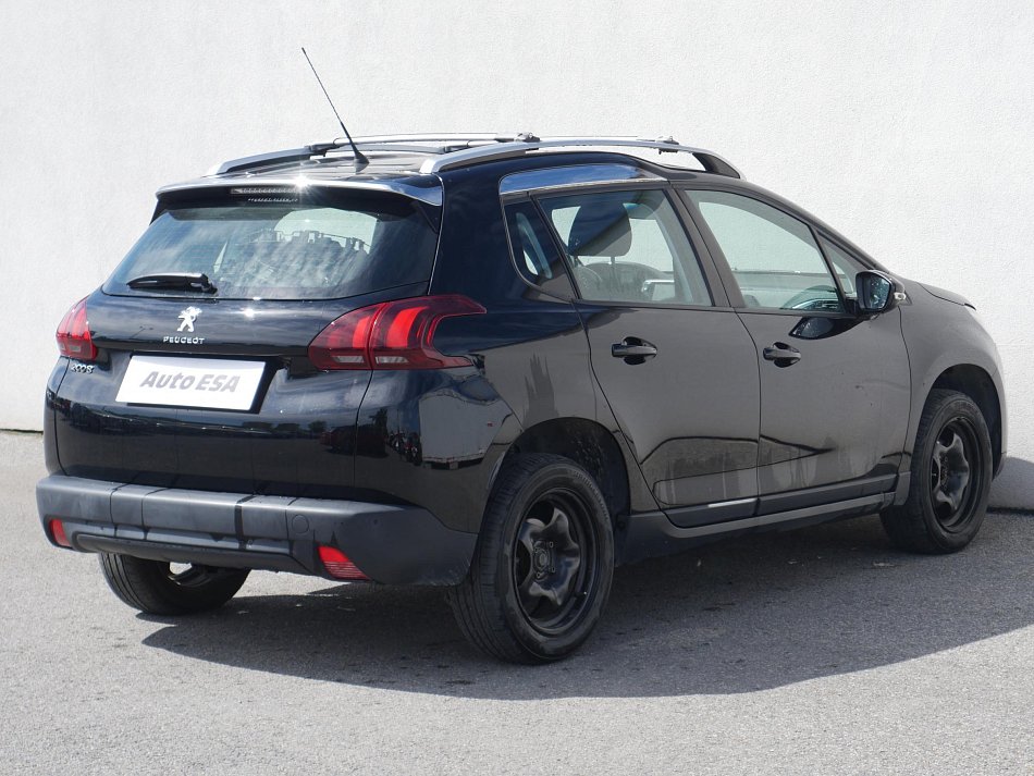 Peugeot 2008 1.2 PT 