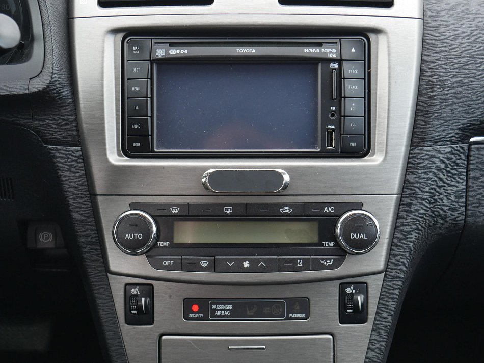 Toyota Avensis 2.2D 