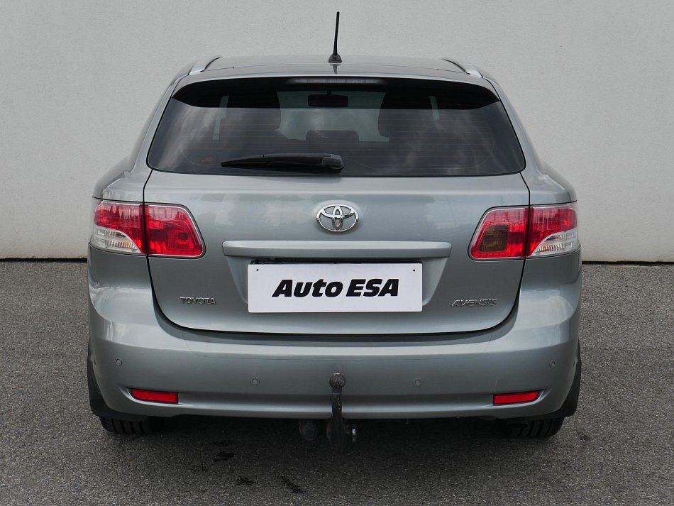 Toyota Avensis 2.2D 