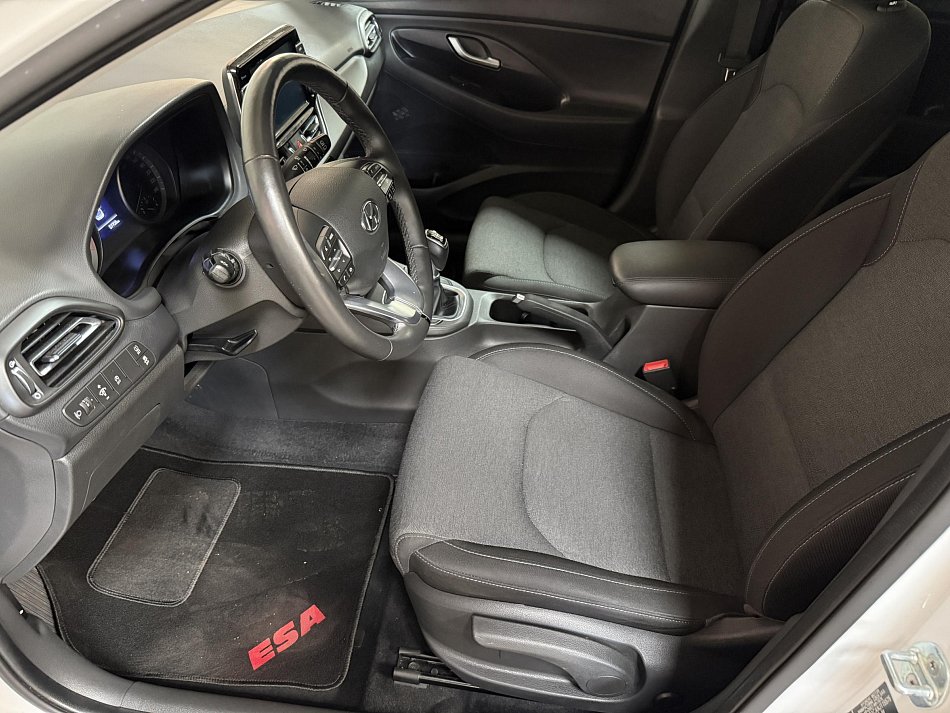 Hyundai I30 1.5 DPi Smart