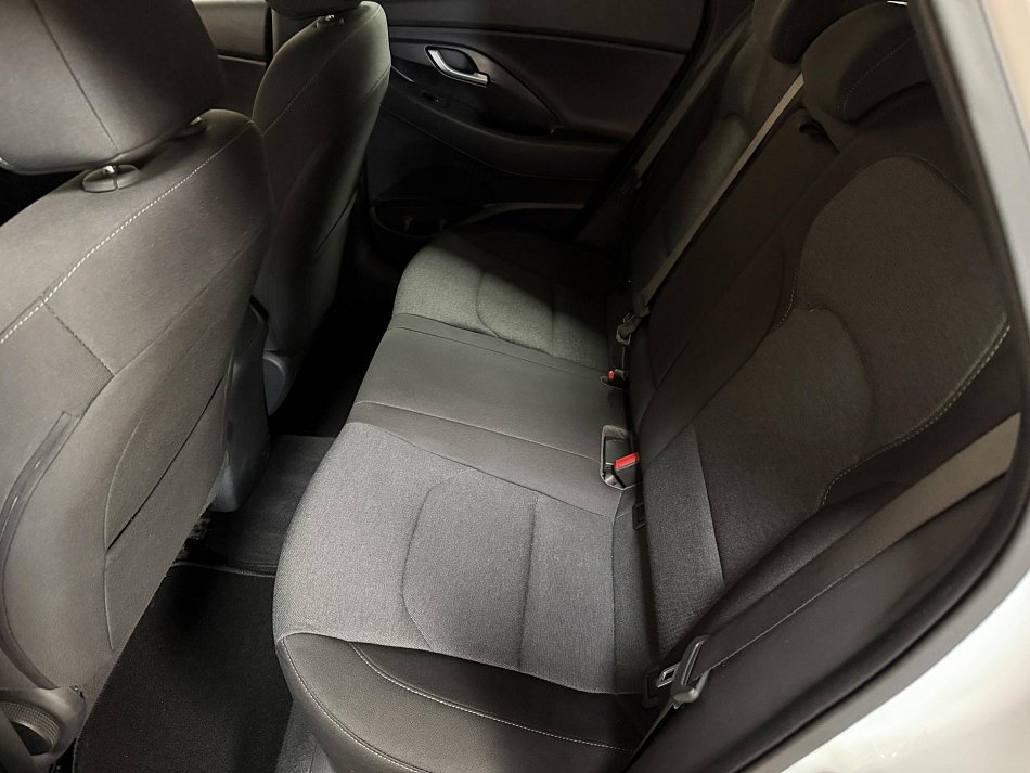 Hyundai I30 1.5 DPi Smart