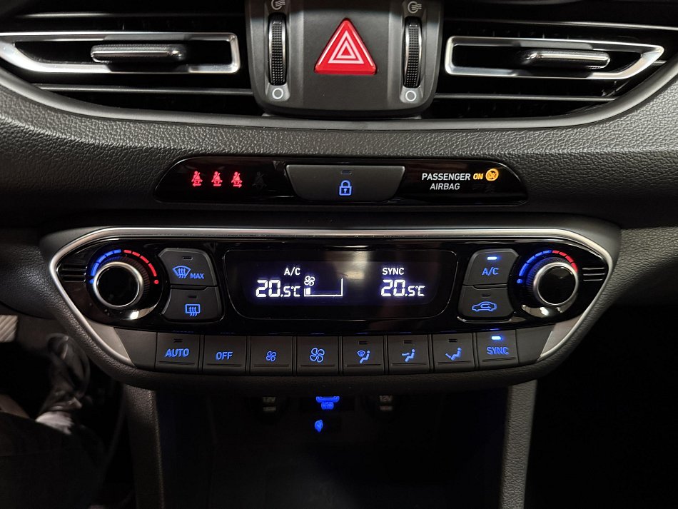 Hyundai I30 1.5 DPi Smart