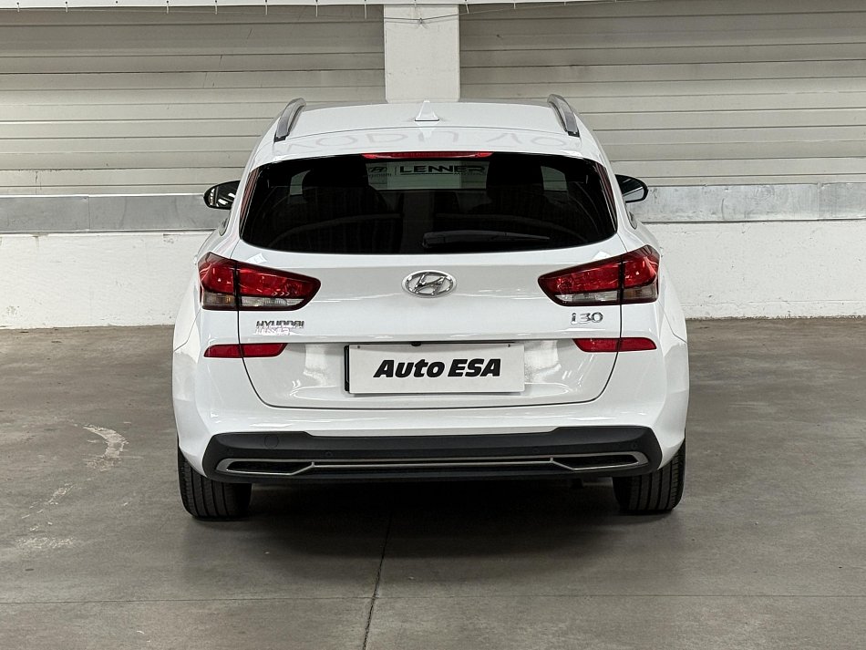 Hyundai I30 1.5 DPi Smart