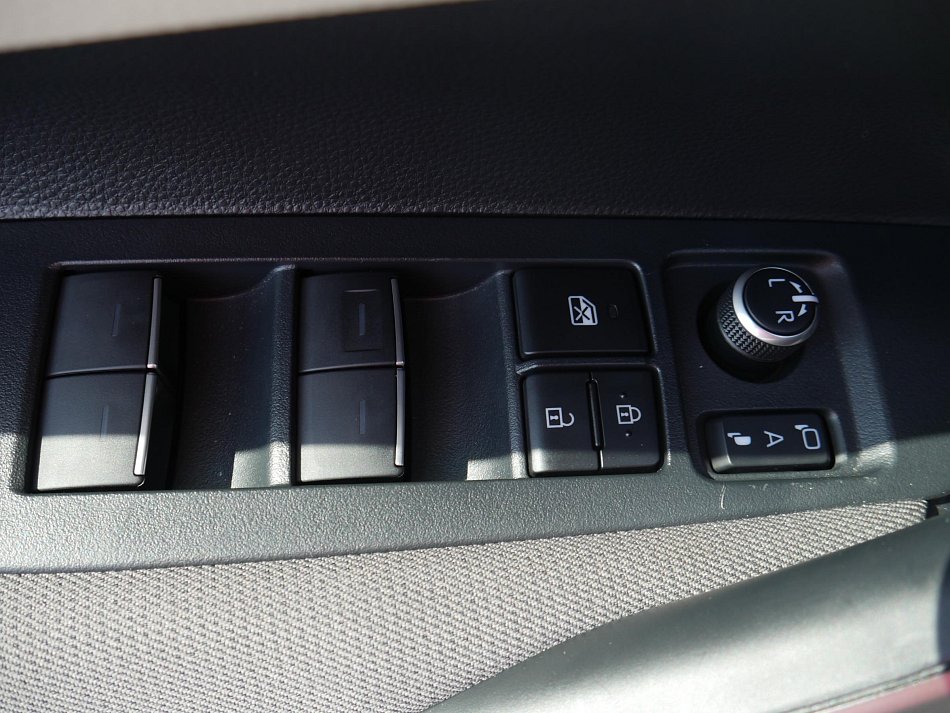 Toyota Corolla 1.5 VVT-i 