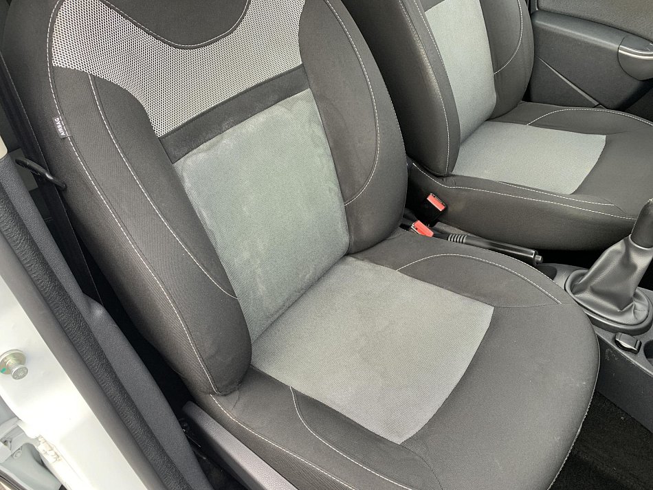 Dacia Duster 1.6i 