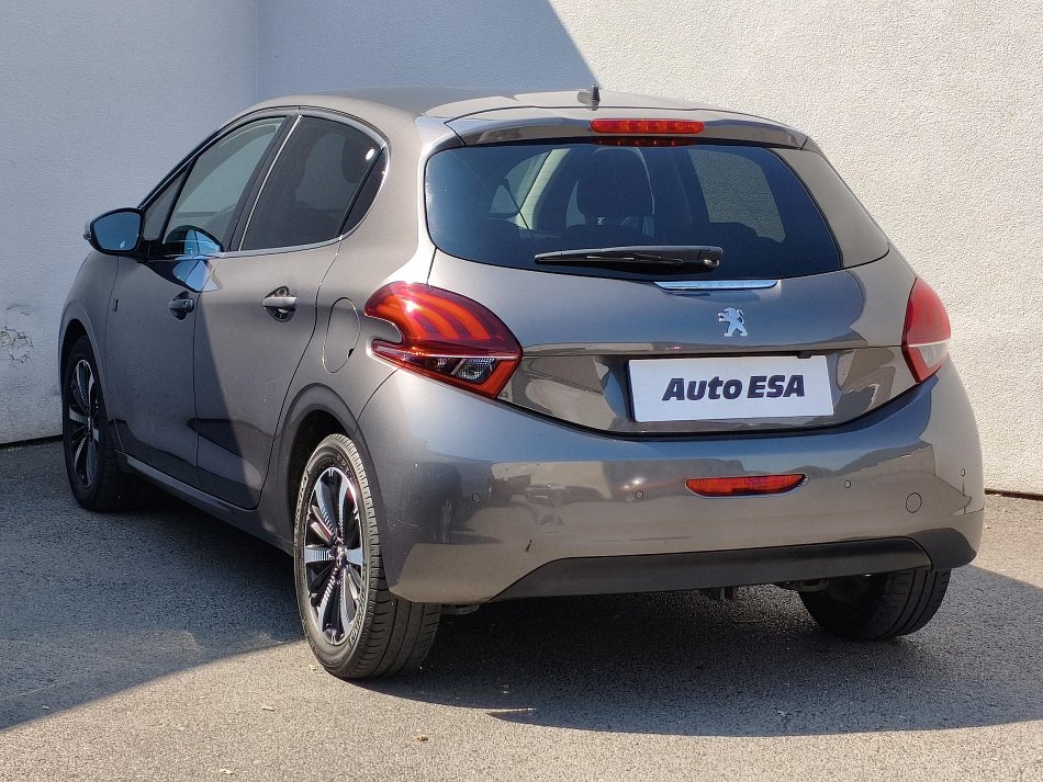 Peugeot 208 1.2PT  TechEDITION