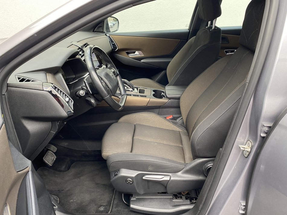 DS Automobiles DS7 Crossback 1.5 HDi 