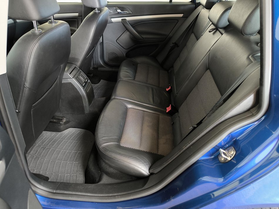 Škoda Octavia II 1.6 TDi Elegance
