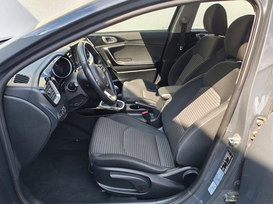 Kia Ceed 1.5 T-GDi Vision