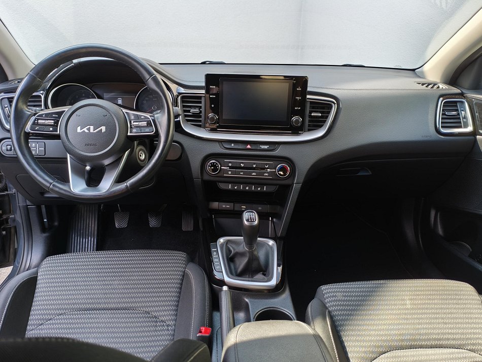 Kia Ceed 1.5 T-GDi Vision