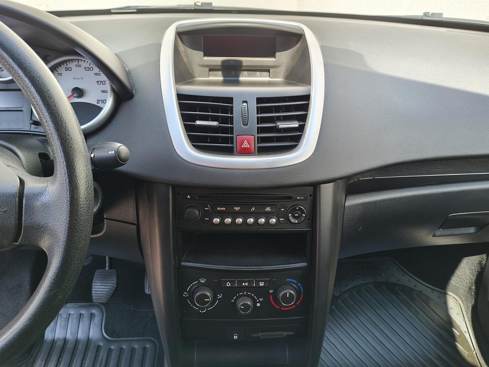 Peugeot 207 1.4 i 