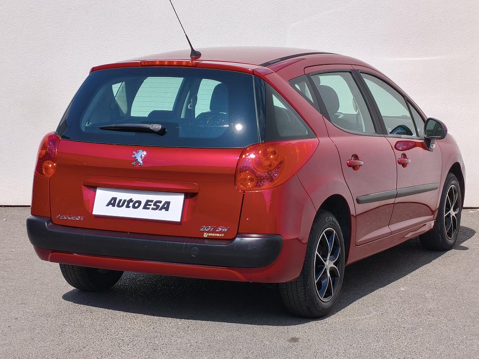 Peugeot 207 1.4 i 