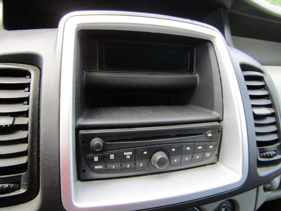 Renault Trafic 2.0dCi  9míst