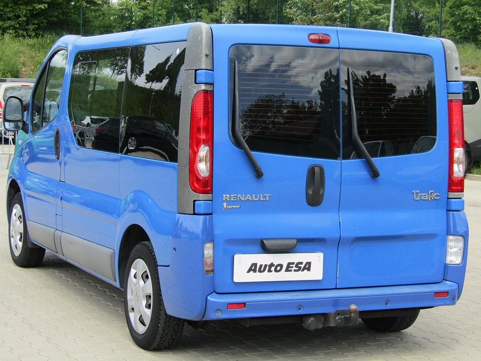 Renault Trafic 2.0dCi  9míst