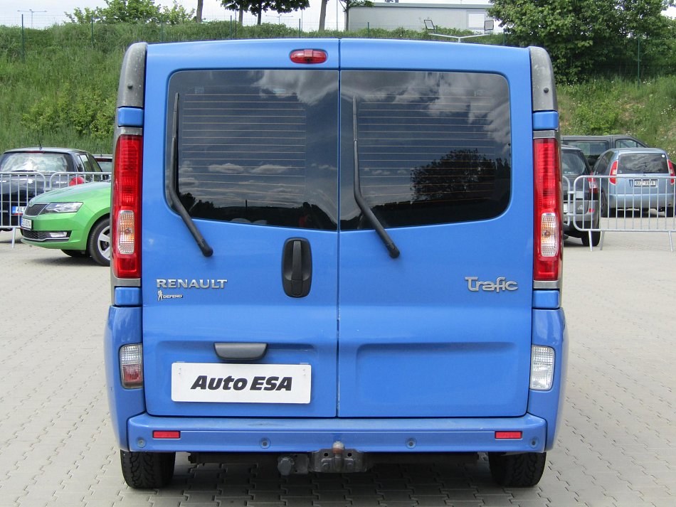 Renault Trafic 2.0dCi  9míst