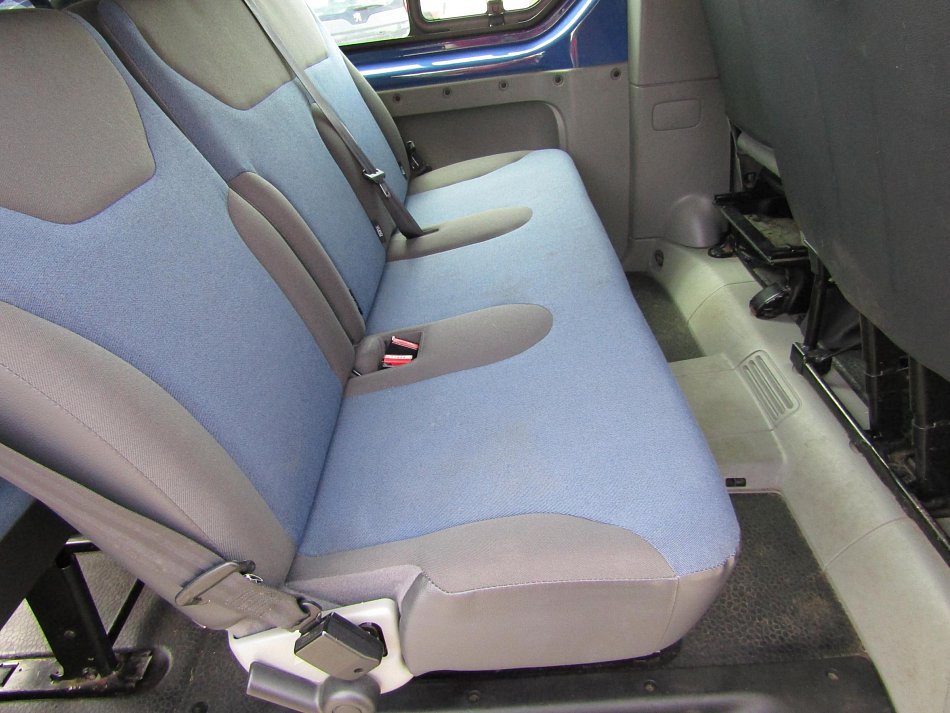 Renault Trafic 2.0dCi  9míst