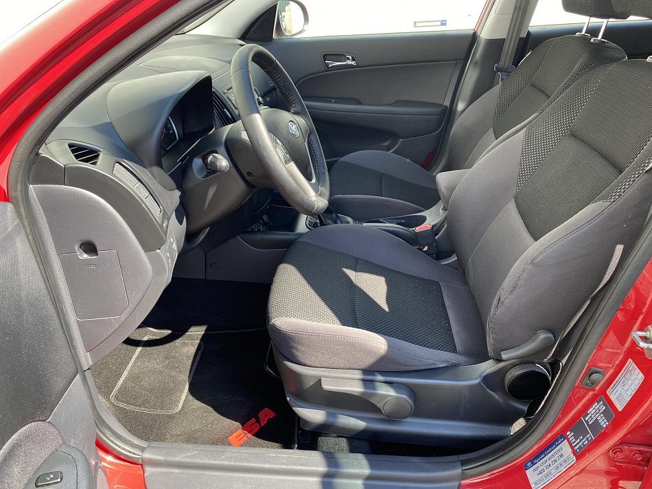 Hyundai I30 1.6 i 
