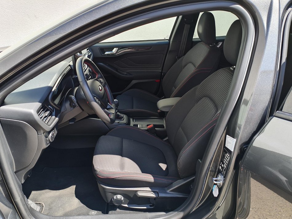 Ford Focus 1.5 EB ST-Line
