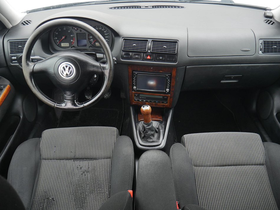 Volkswagen Golf 2.8i V6  4x4