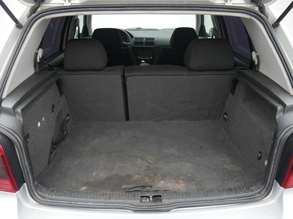 Volkswagen Golf 2.8i V6  4x4