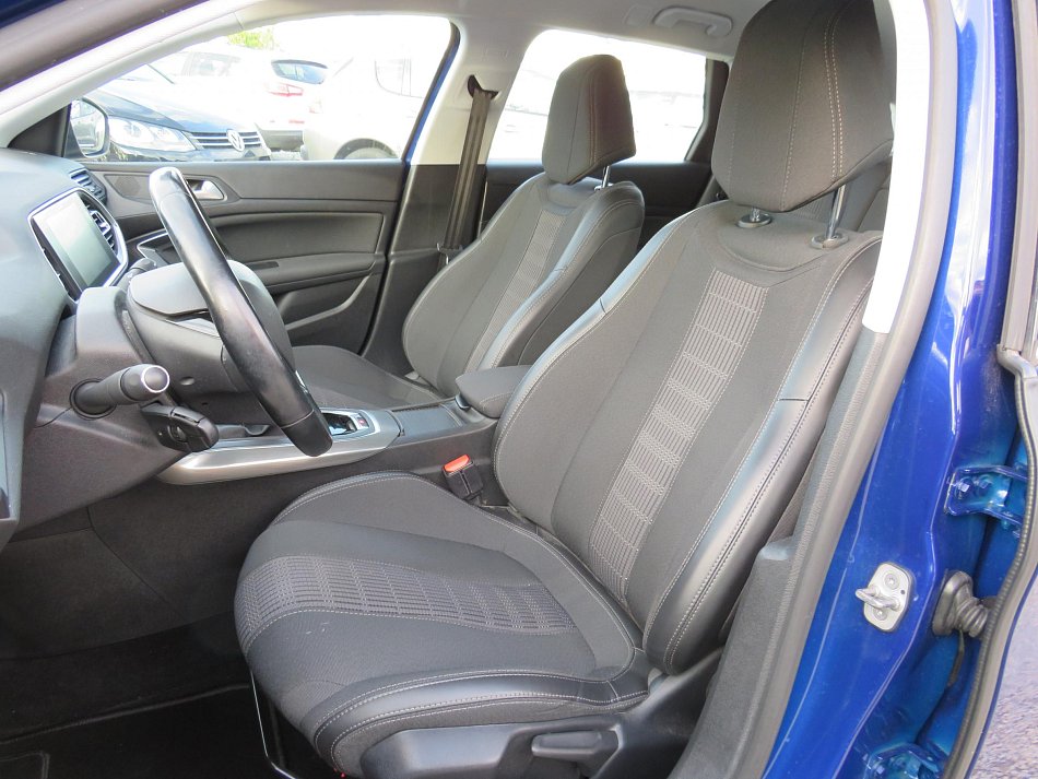 Peugeot 308 1.2 PT 