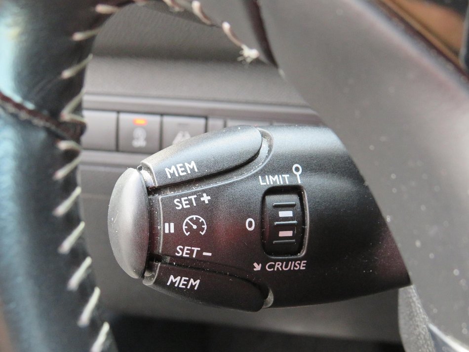 Peugeot 308 1.2 PT 