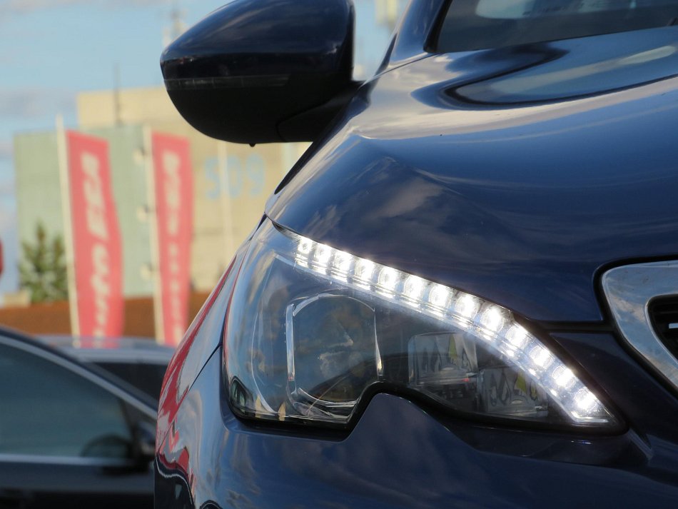 Peugeot 308 1.2 PT 