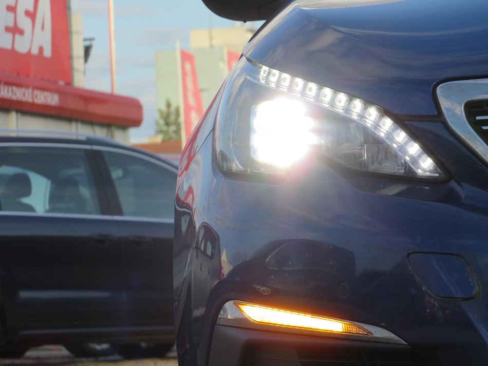 Peugeot 308 1.2 PT 