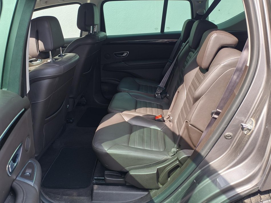 Renault Espace 1.6 DCi Intense 7míst