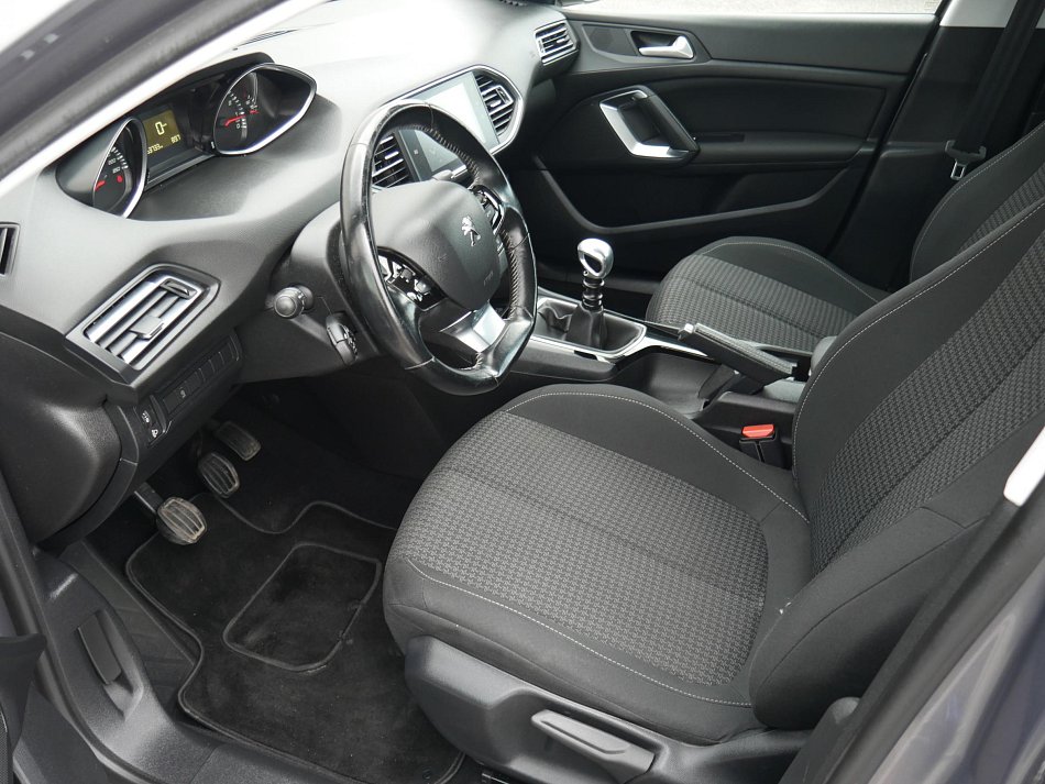 Peugeot 308 1.2PT 