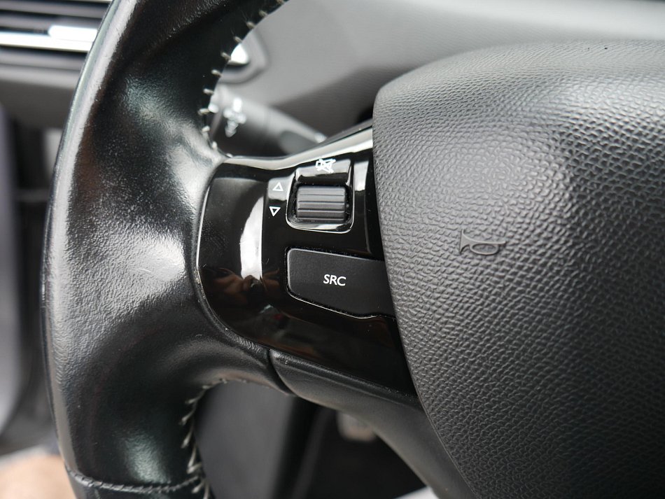Peugeot 308 1.2PT 