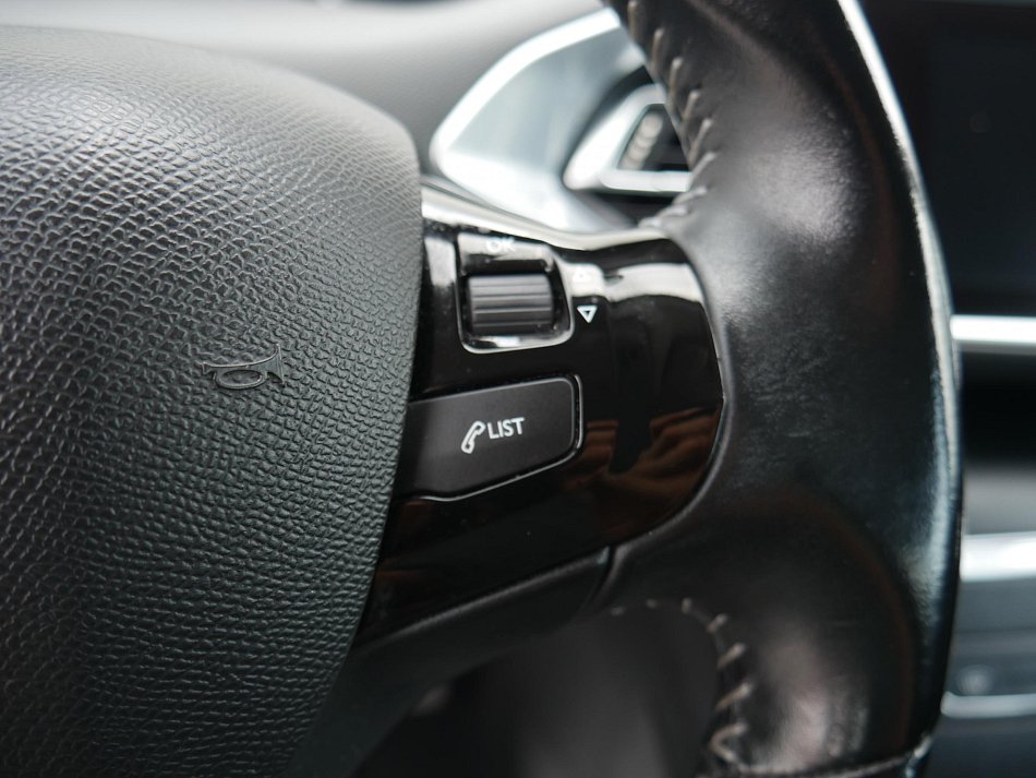 Peugeot 308 1.2PT 