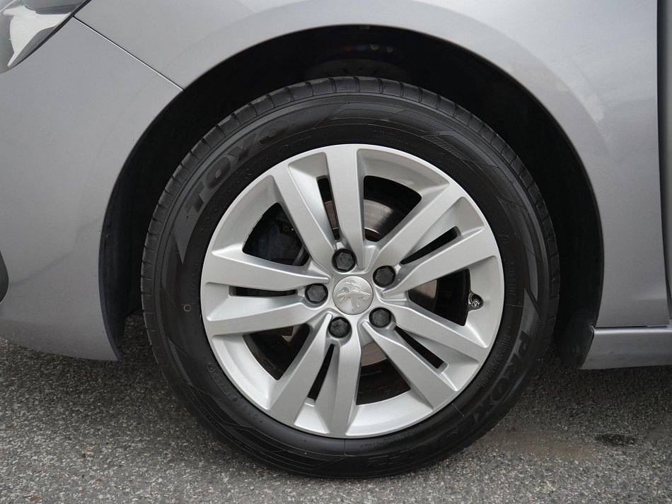 Peugeot 308 1.2PT 