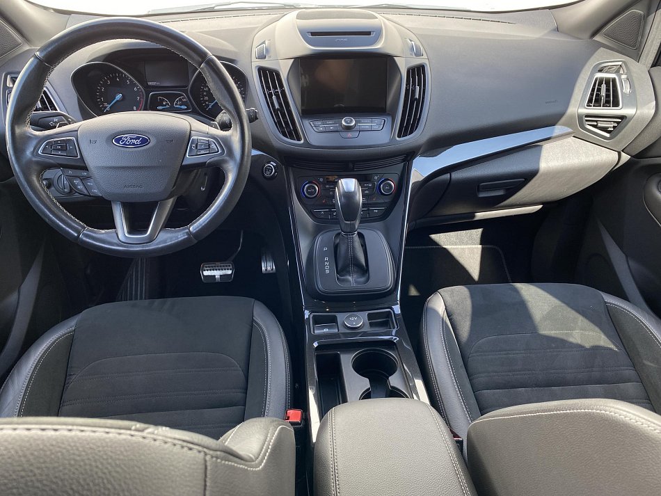 Ford Kuga 1.5EB ST-Line AWD