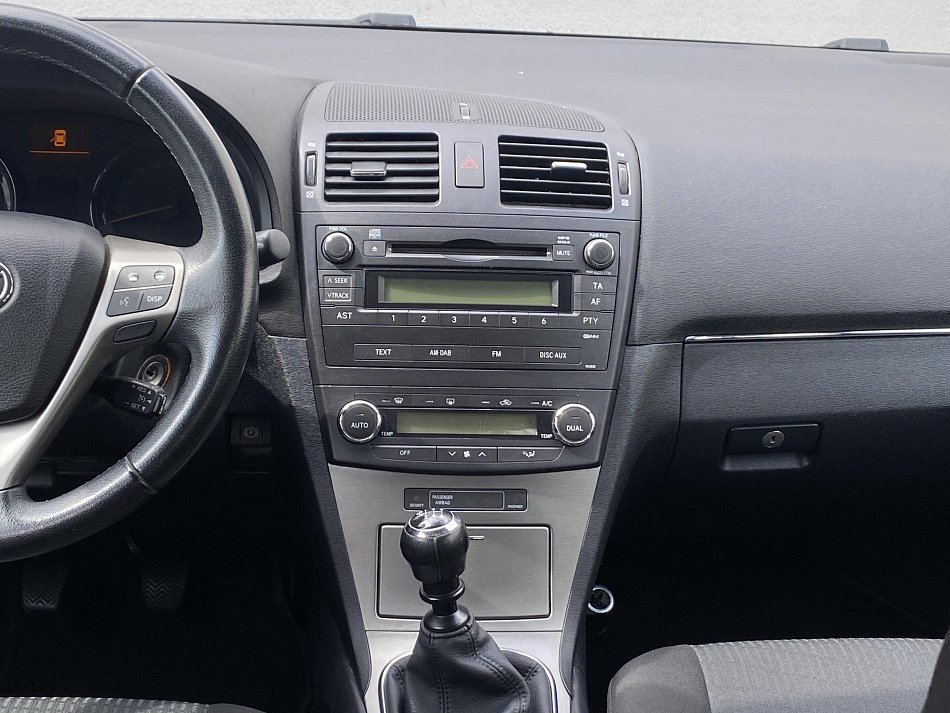 Toyota Avensis 1.8 VVT-i 