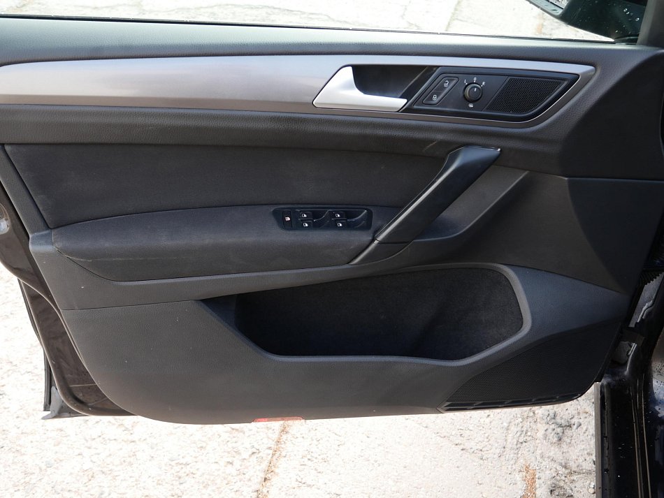 Volkswagen Sportsvan 1.6 TDi 