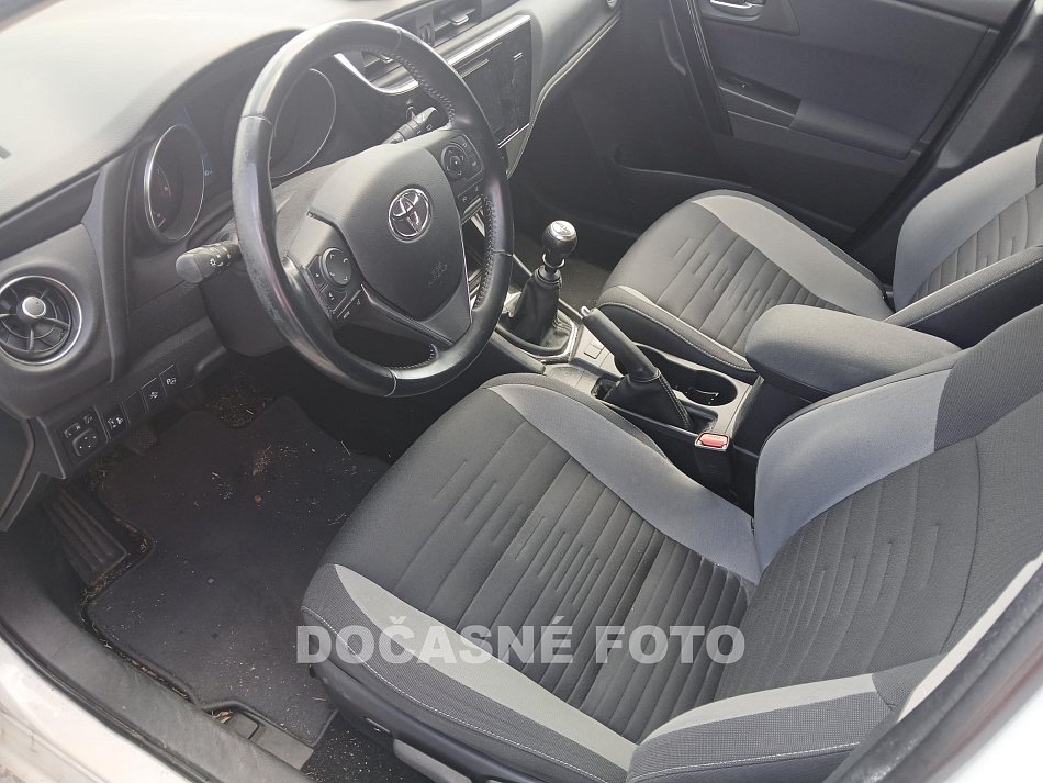 Toyota Auris 1.6i 