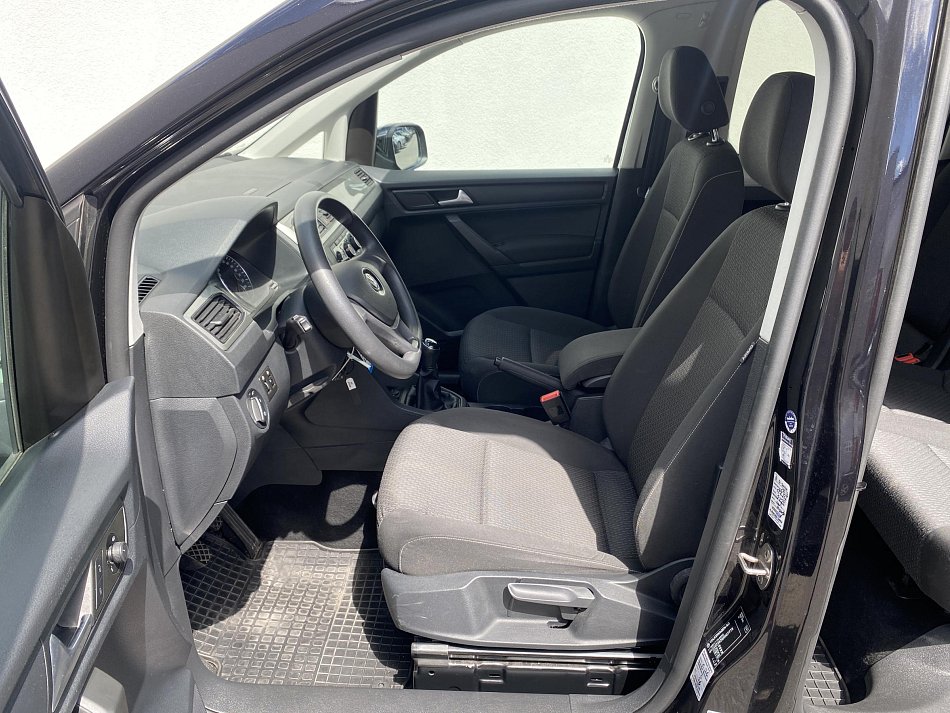 Volkswagen Caddy 2.0TDi Trendline MAXi 7míst