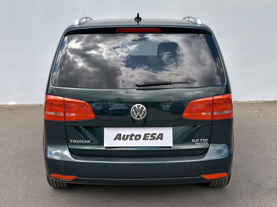 Volkswagen Touran 2.0 TDi 