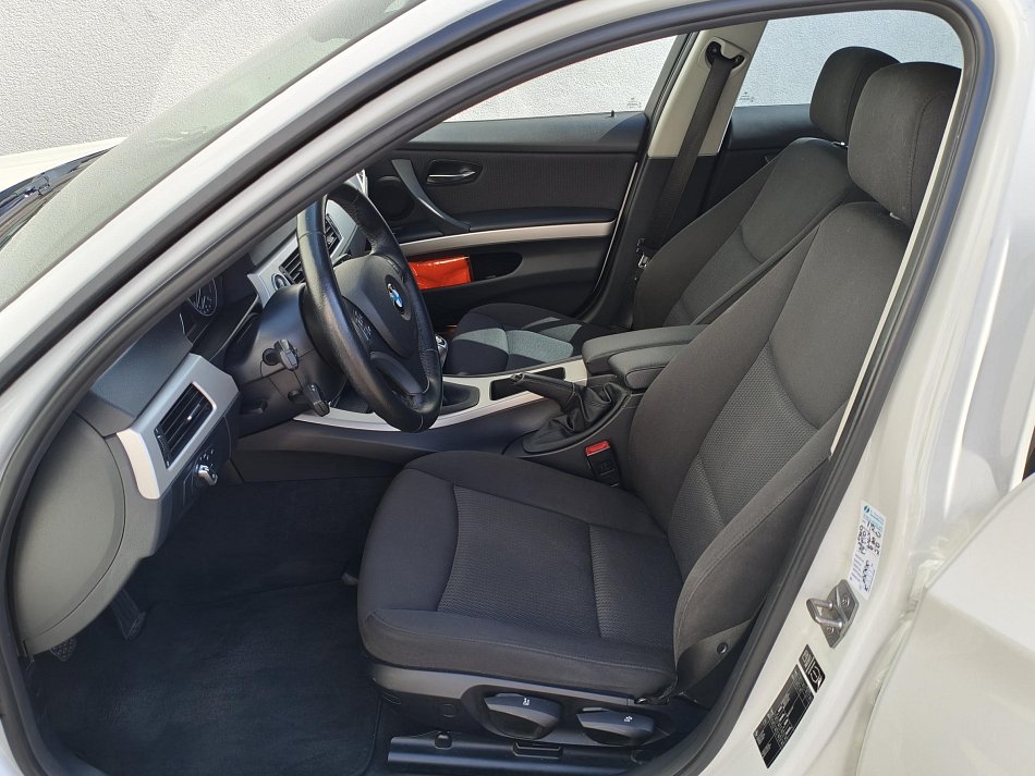 BMW Řada 3 2.0 