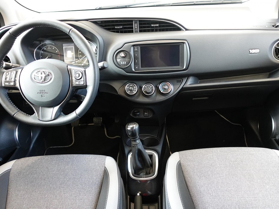 Toyota Yaris 1.5i 