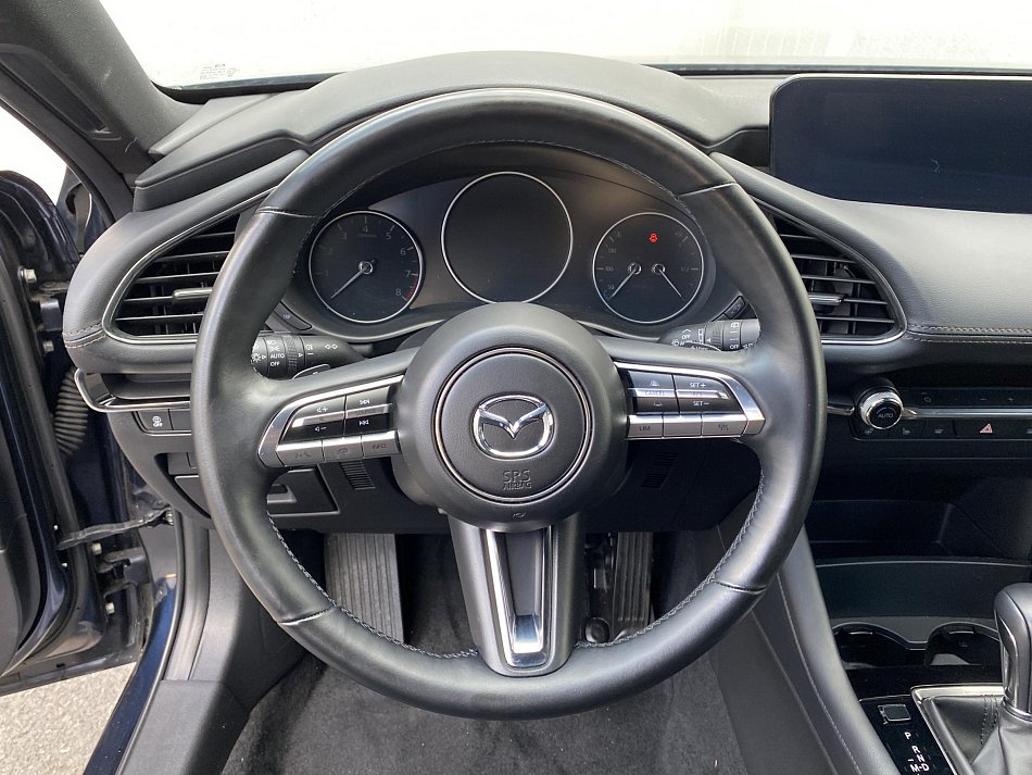 Mazda 3 2.0 i 