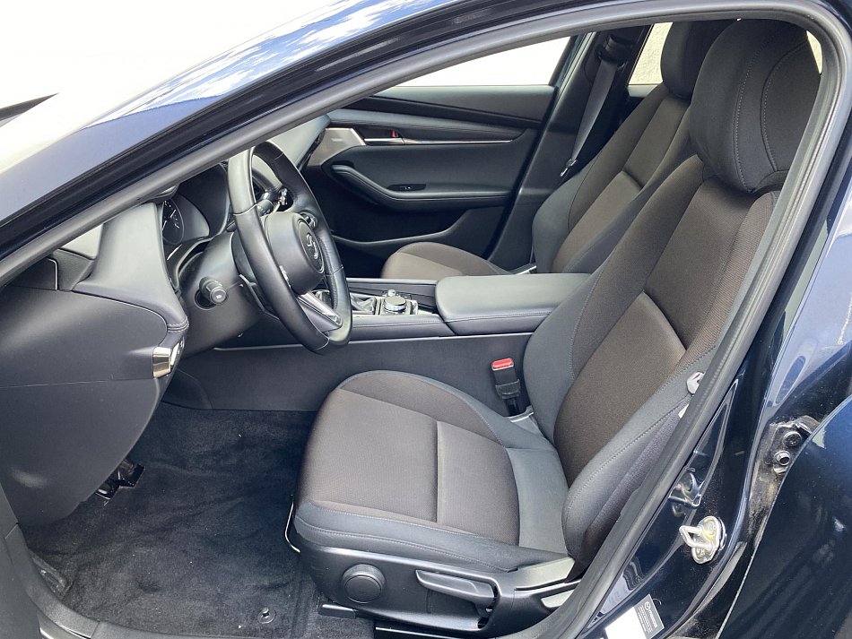 Mazda 3 2.0 i 